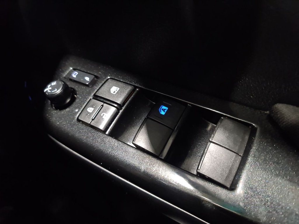 Used Toyota Hilux 2021 for sale - 76496139: Photo 35