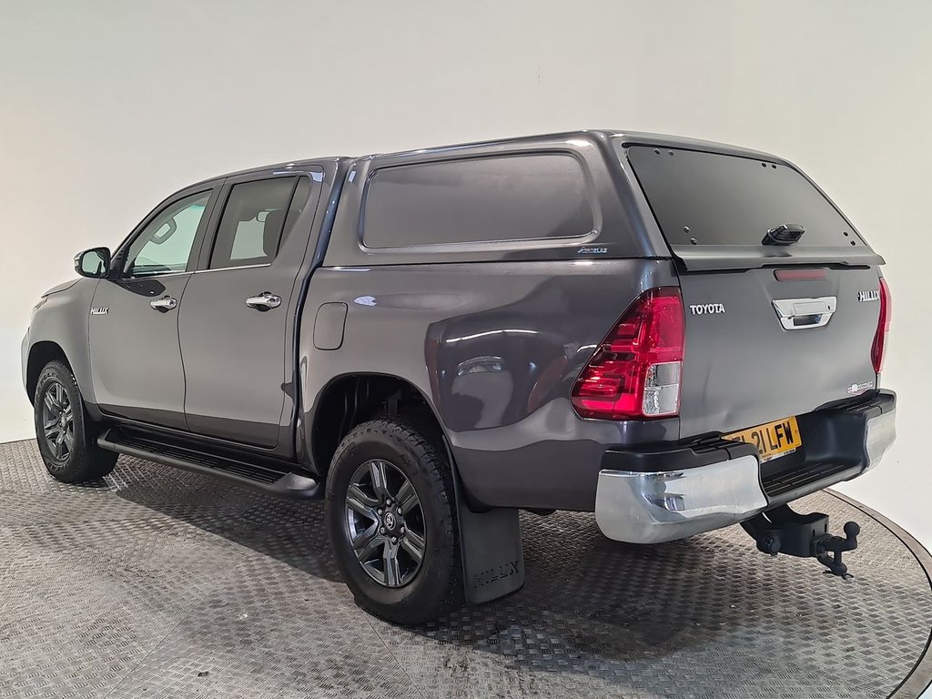 Used Toyota Hilux 2021 for sale - 76496139: Photo 4