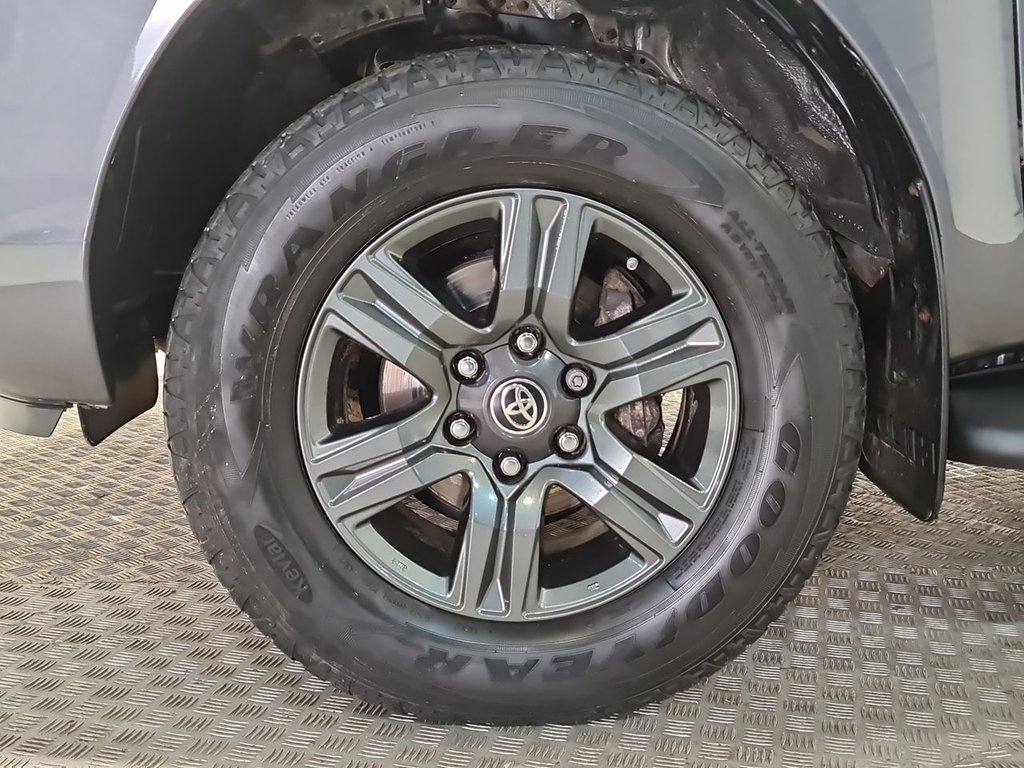 Used Toyota Hilux 2021 for sale - 76496139: Photo 7