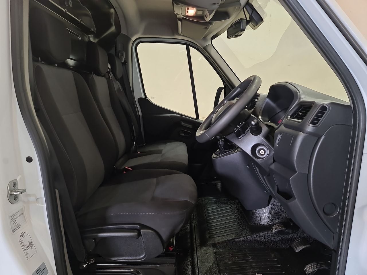 Used Renault Master 2023 for sale - 77952136: Photo 16