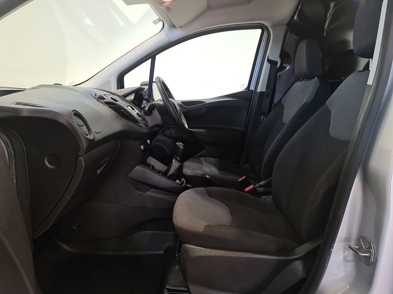 Used Ford Transit Courier 2018 for sale - 76794746: Photo 7