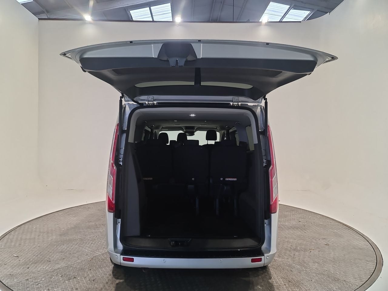 Used Ford Tourneo Custom 2019 for sale - 76972549: Photo 14