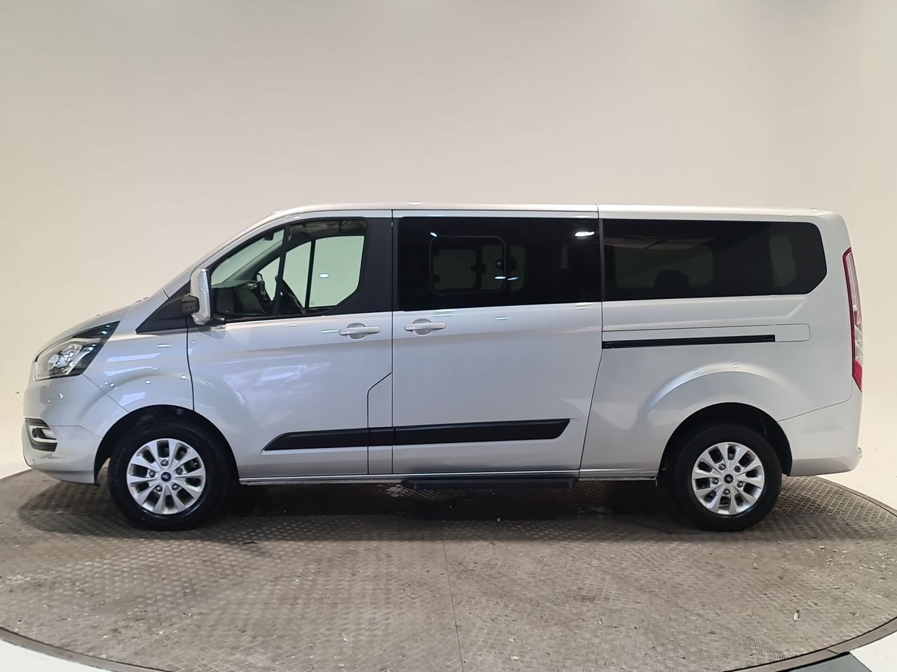 Used Ford Tourneo Custom 2019 for sale - 76972549: Photo 6