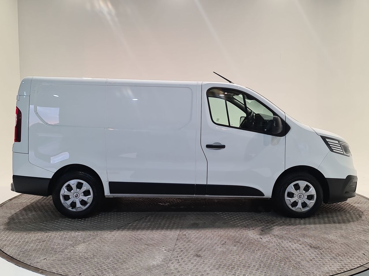 Used Renault Trafic 2023 for sale - 76577116: Photo 16