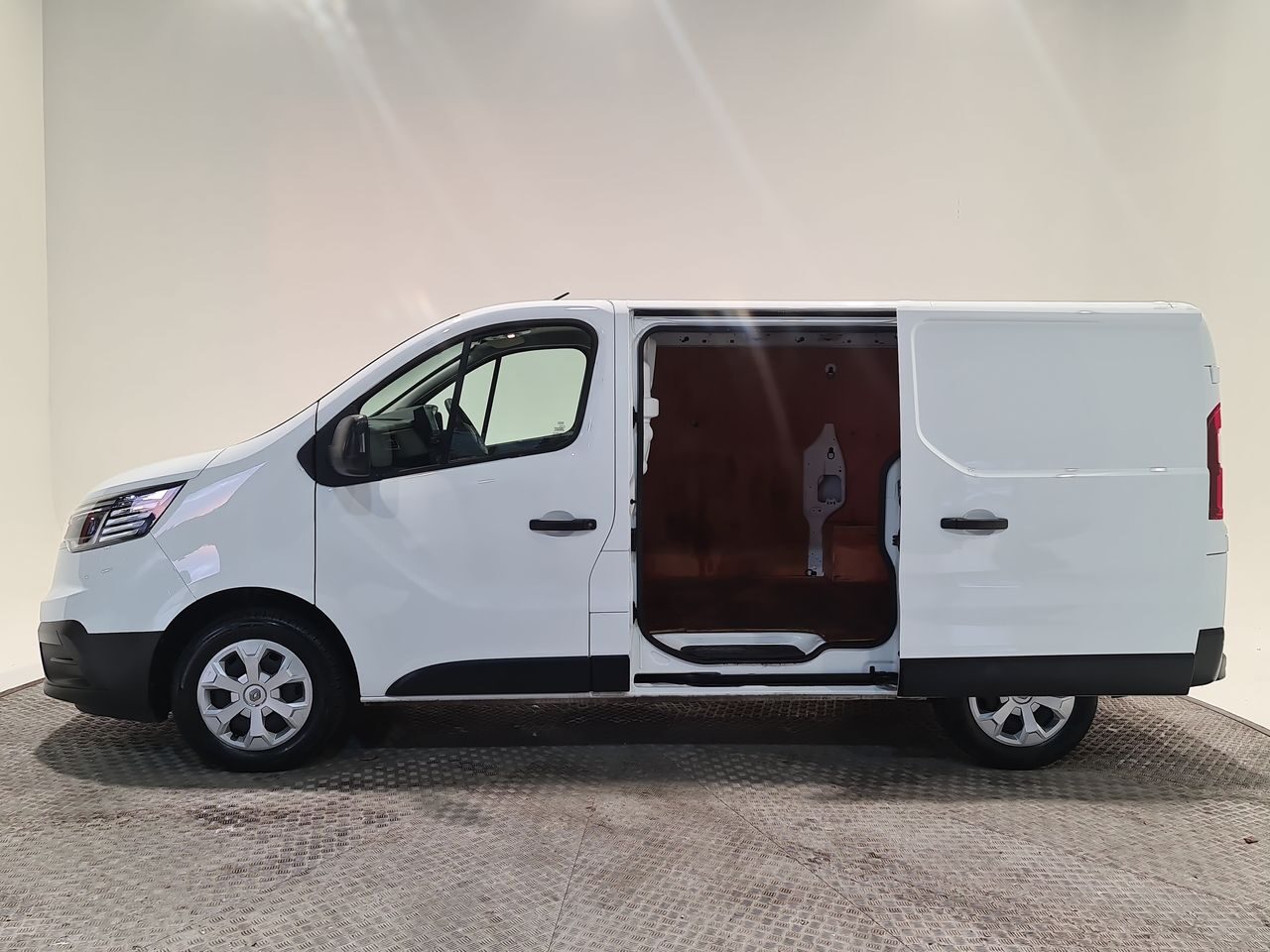 Used Renault Trafic 2023 for sale - 76577116: Photo 9