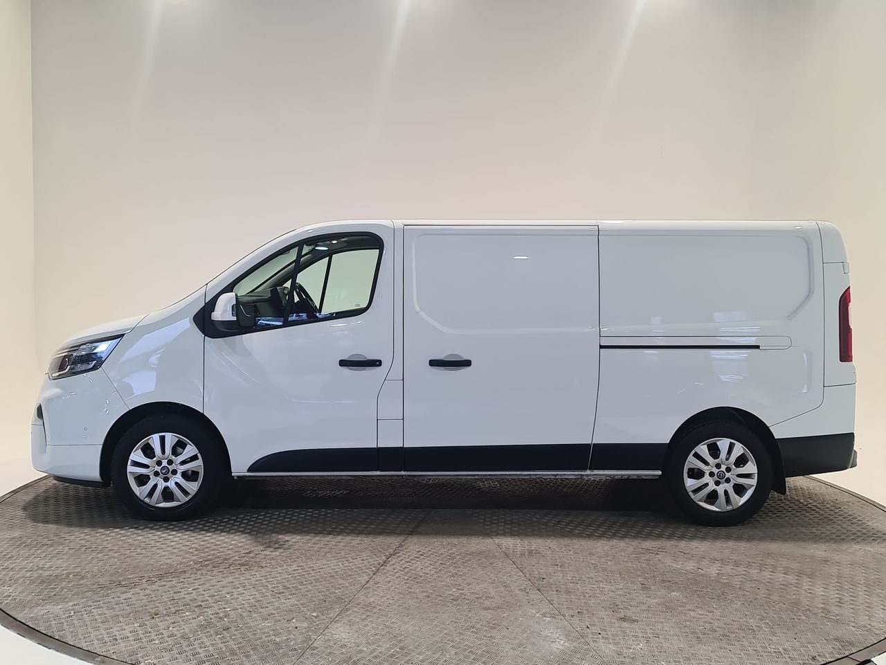 Used Nissan Primastar 2022 for sale - 76577107: Photo 6