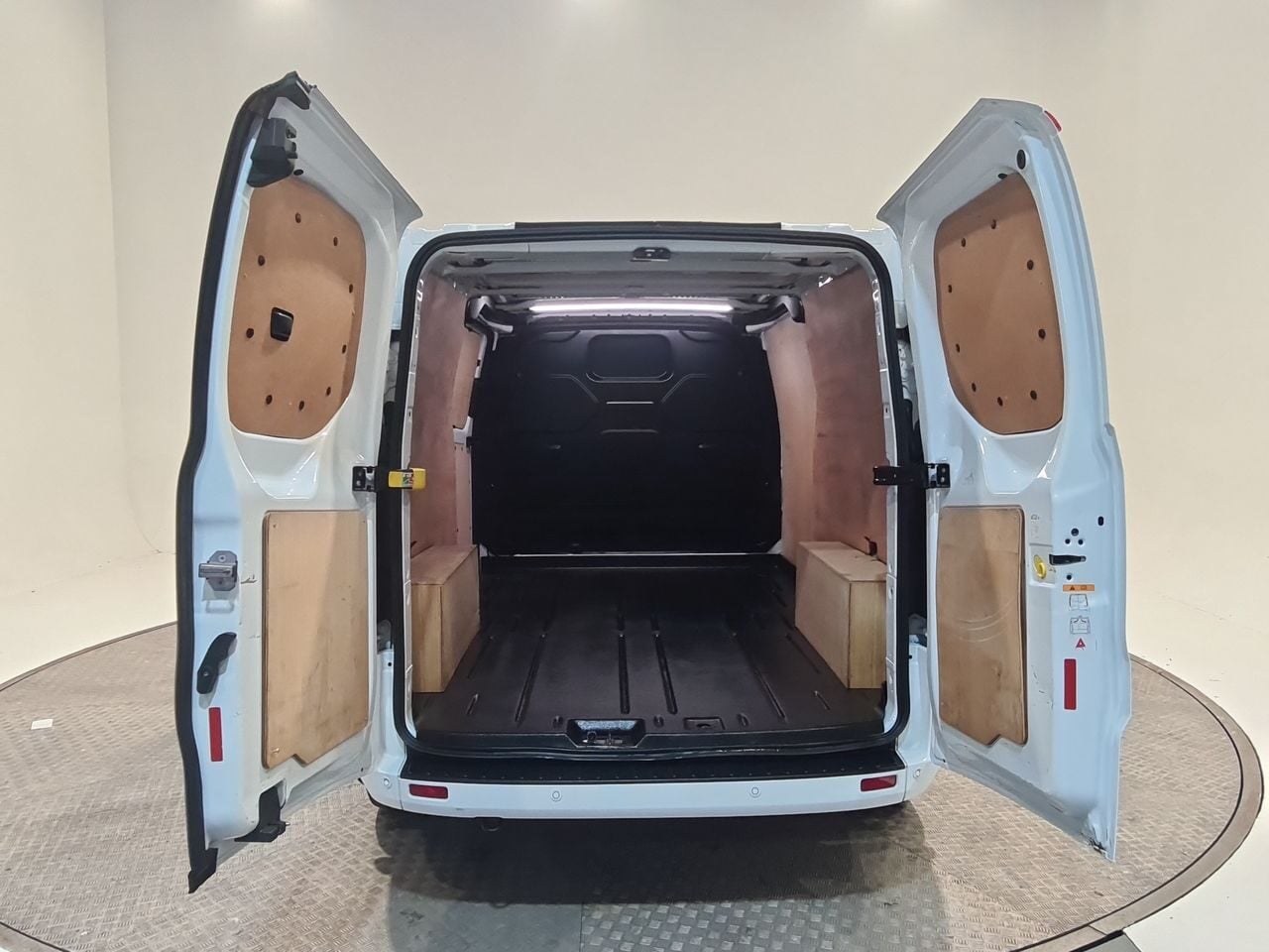 Used Ford Transit Custom 2023 for sale - 77790285: Photo 14