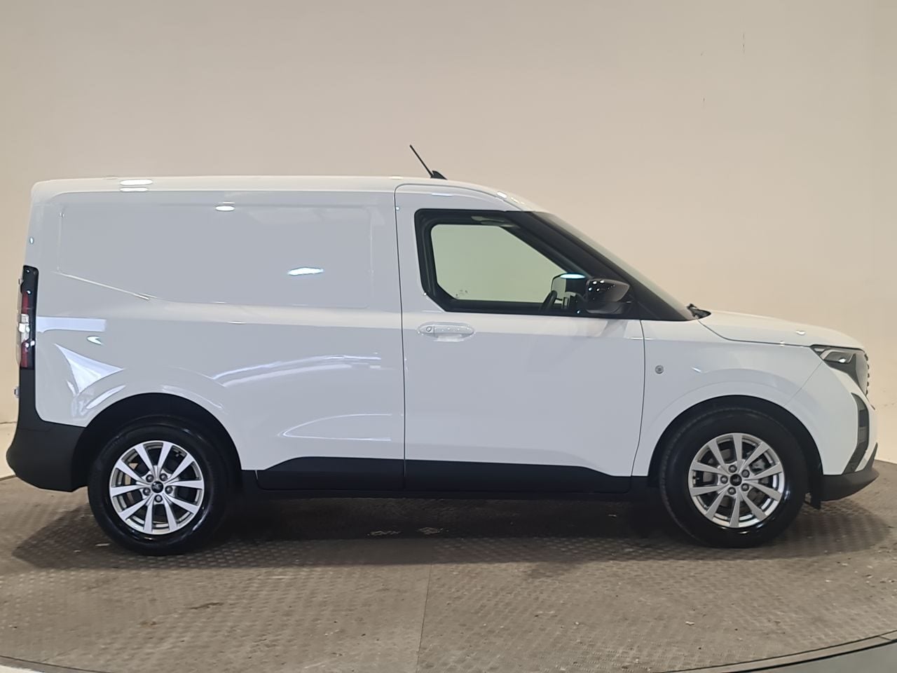 Used Ford Transit Courier 2025 for sale - 77830075: Photo 18