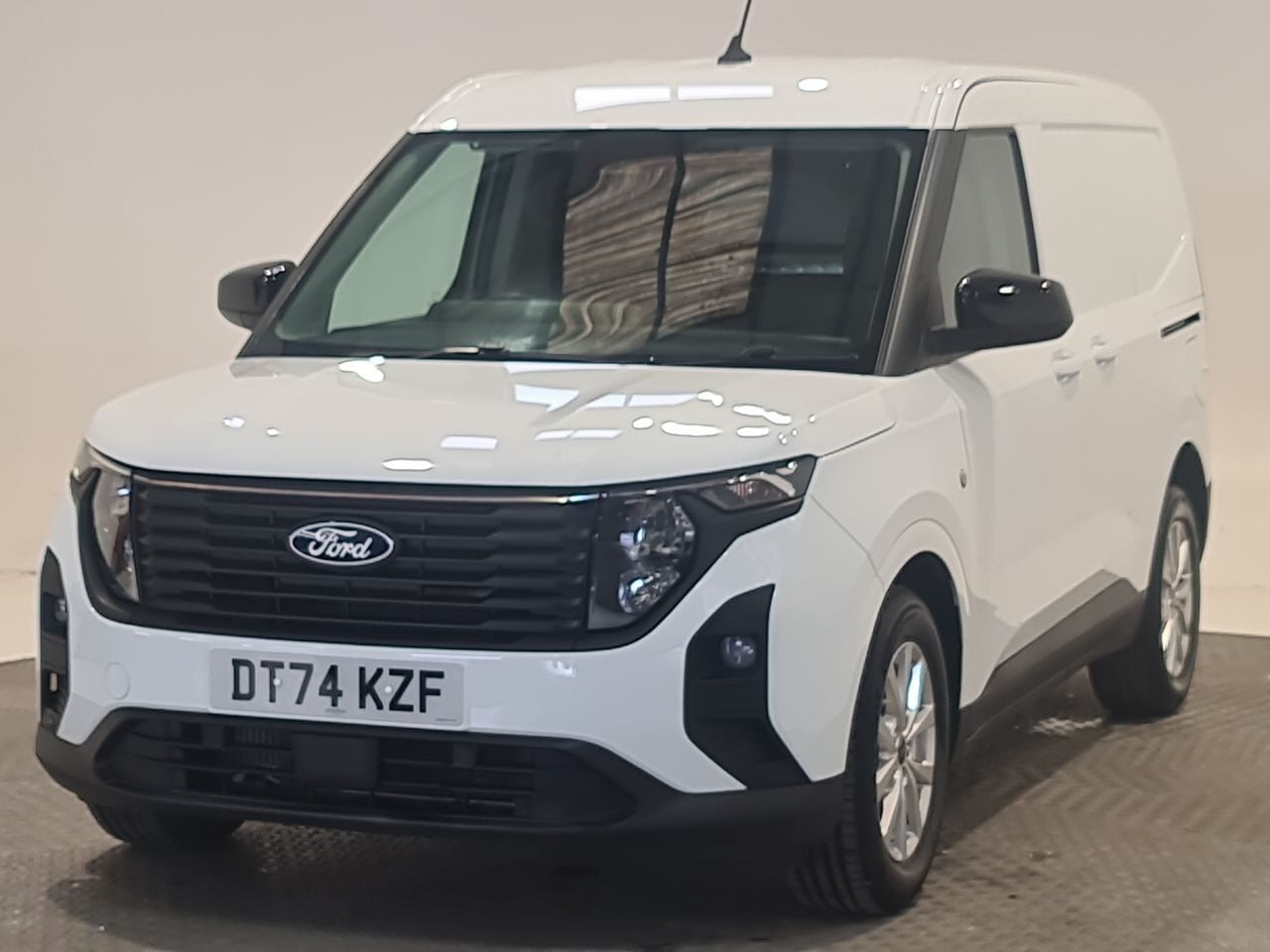 Used Ford Transit Courier 2025 for sale - 77830075: Photo 5