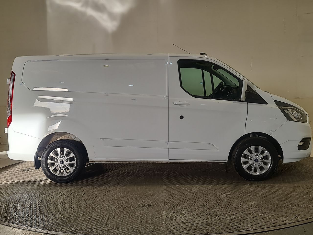 Used Ford Transit Custom 2023 for sale - 76544954: Photo 18