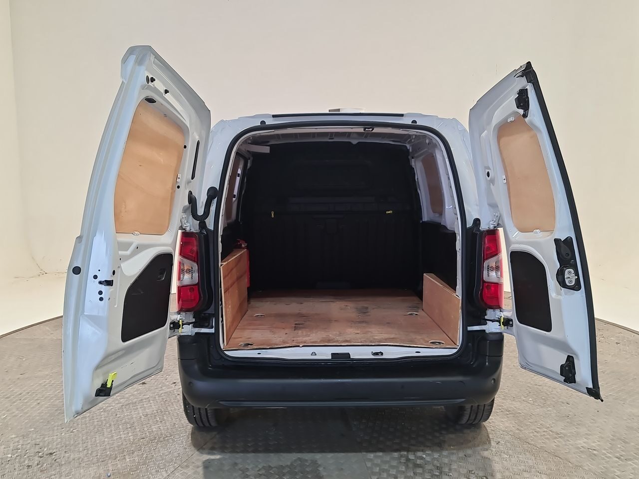 Used Peugeot Partner 2022 for sale - 77905680: Photo 13