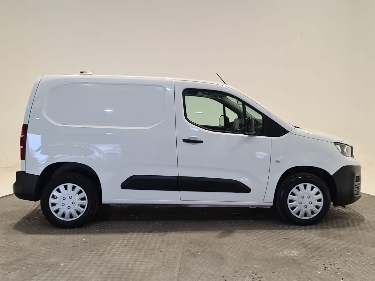 Used Peugeot Partner 2022 for sale - 77905680: Photo 16