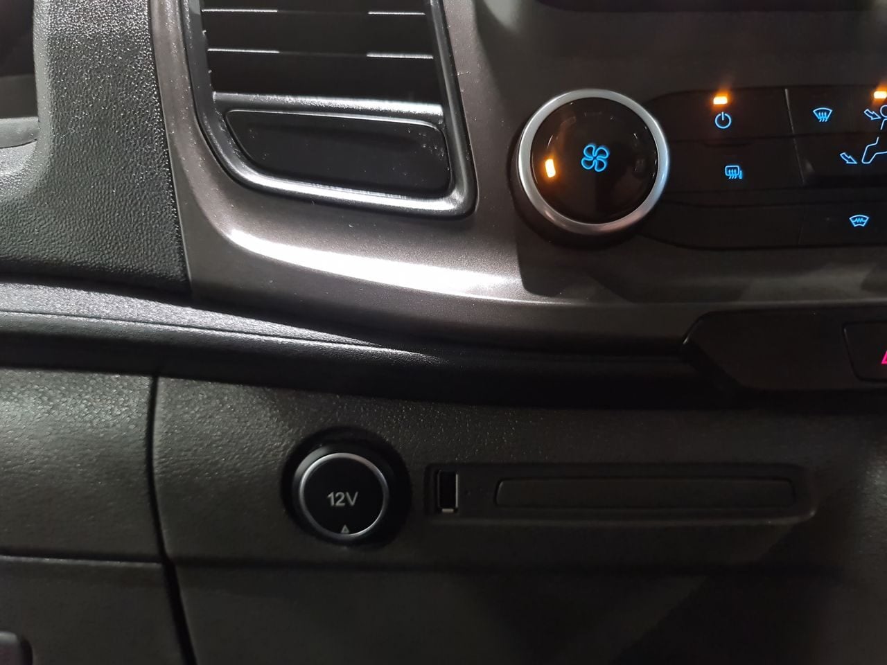 Used Ford Transit Custom 2019 for sale - 76877500: Photo 31