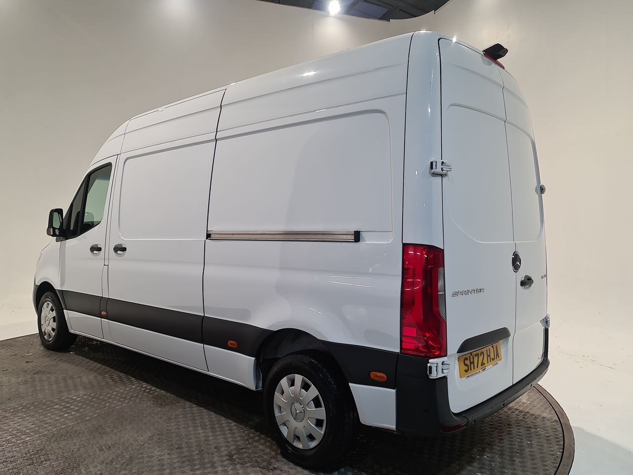 Used Mercedes-Benz Sprinter 2023 for sale - 76778152: Photo 11