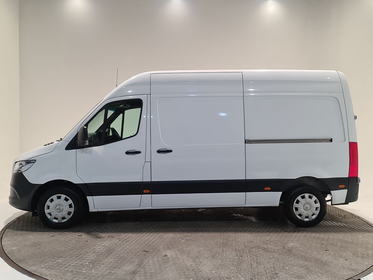 Used Mercedes-Benz Sprinter 2023 for sale - 76778152: Photo 6