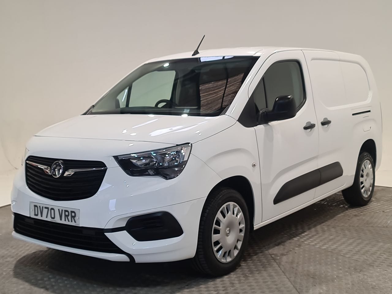 Used Vauxhall Combo 2020 for sale - 77617942: Photo 4