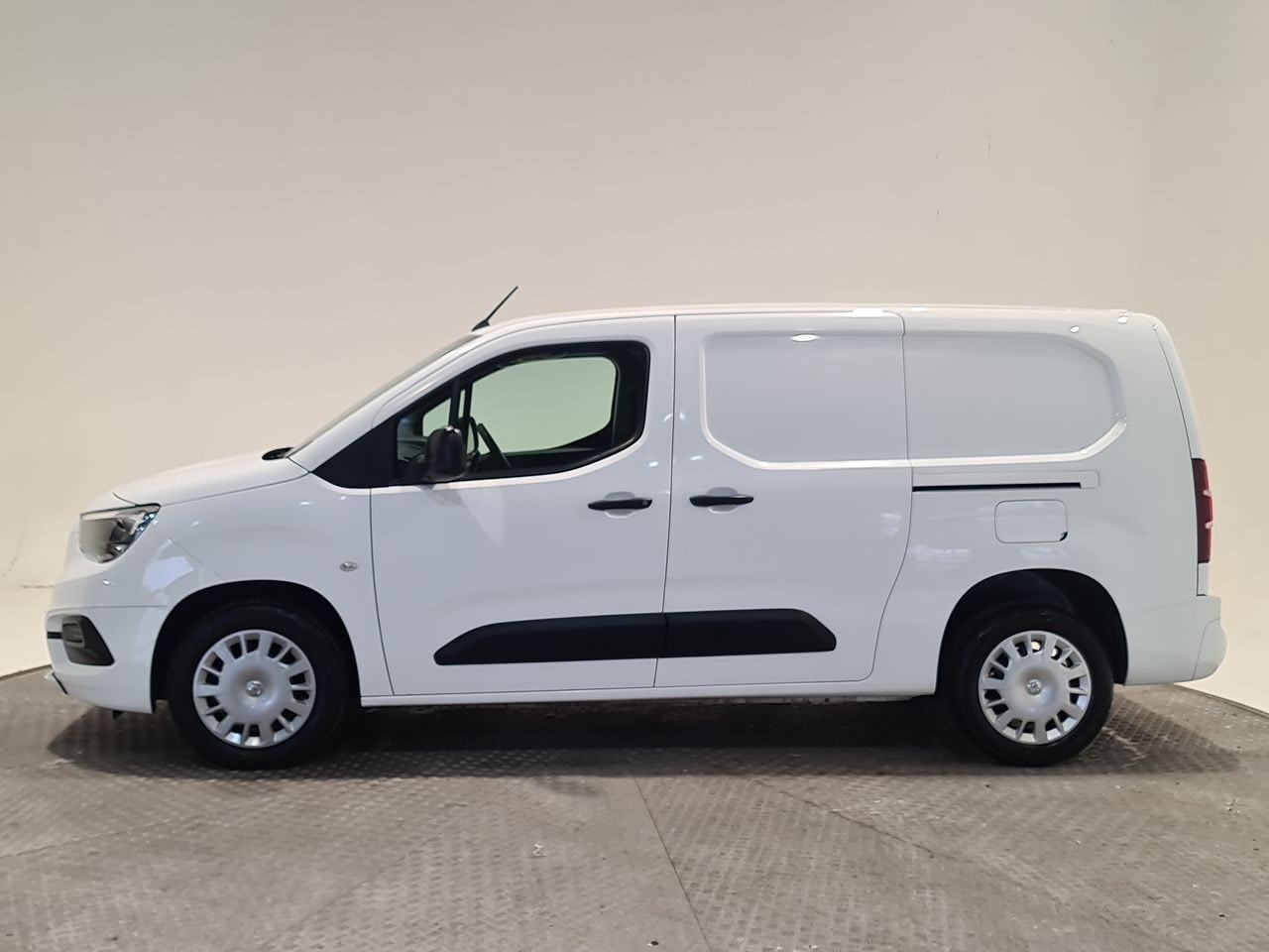 Used Vauxhall Combo 2020 for sale - 77617942: Photo 5