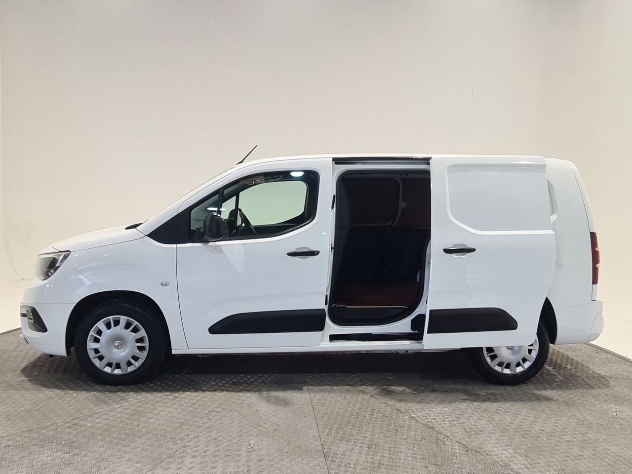 Used Vauxhall Combo 2020 for sale - 77617942: Photo 9