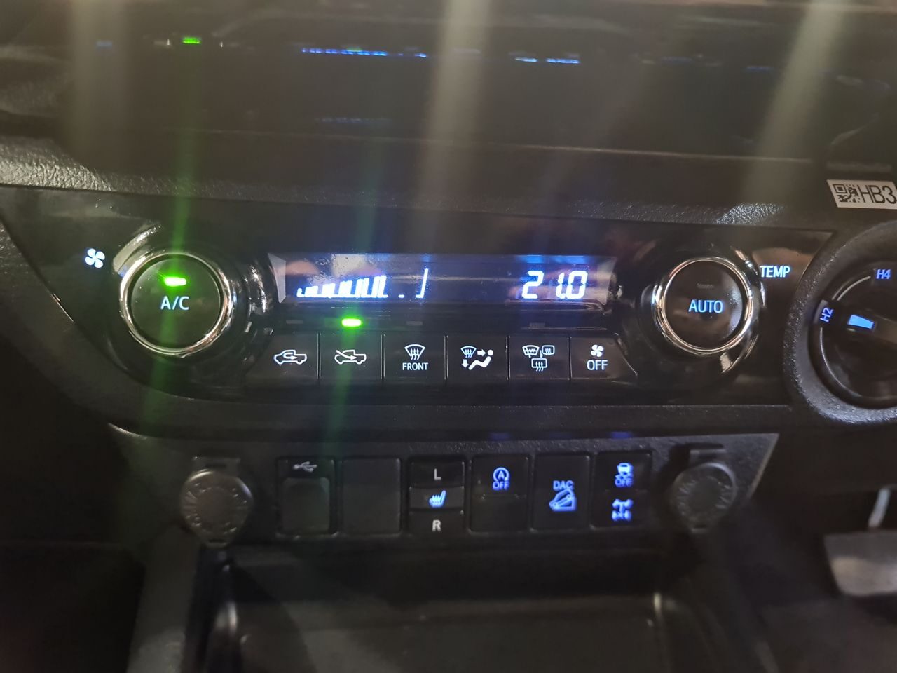 Used Toyota Hilux 2021 for sale - 76544948: Photo 26