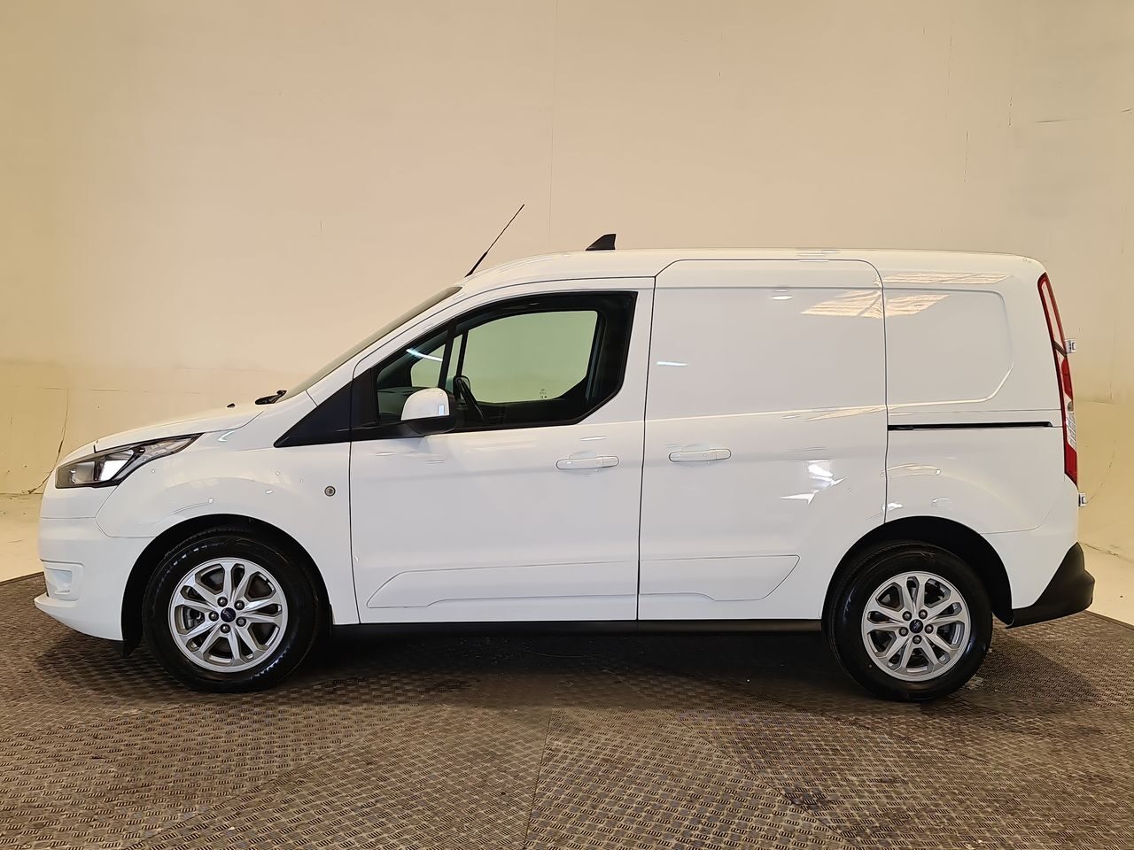 Used Ford Transit Connect 2021 for sale - 76544950: Photo 5
