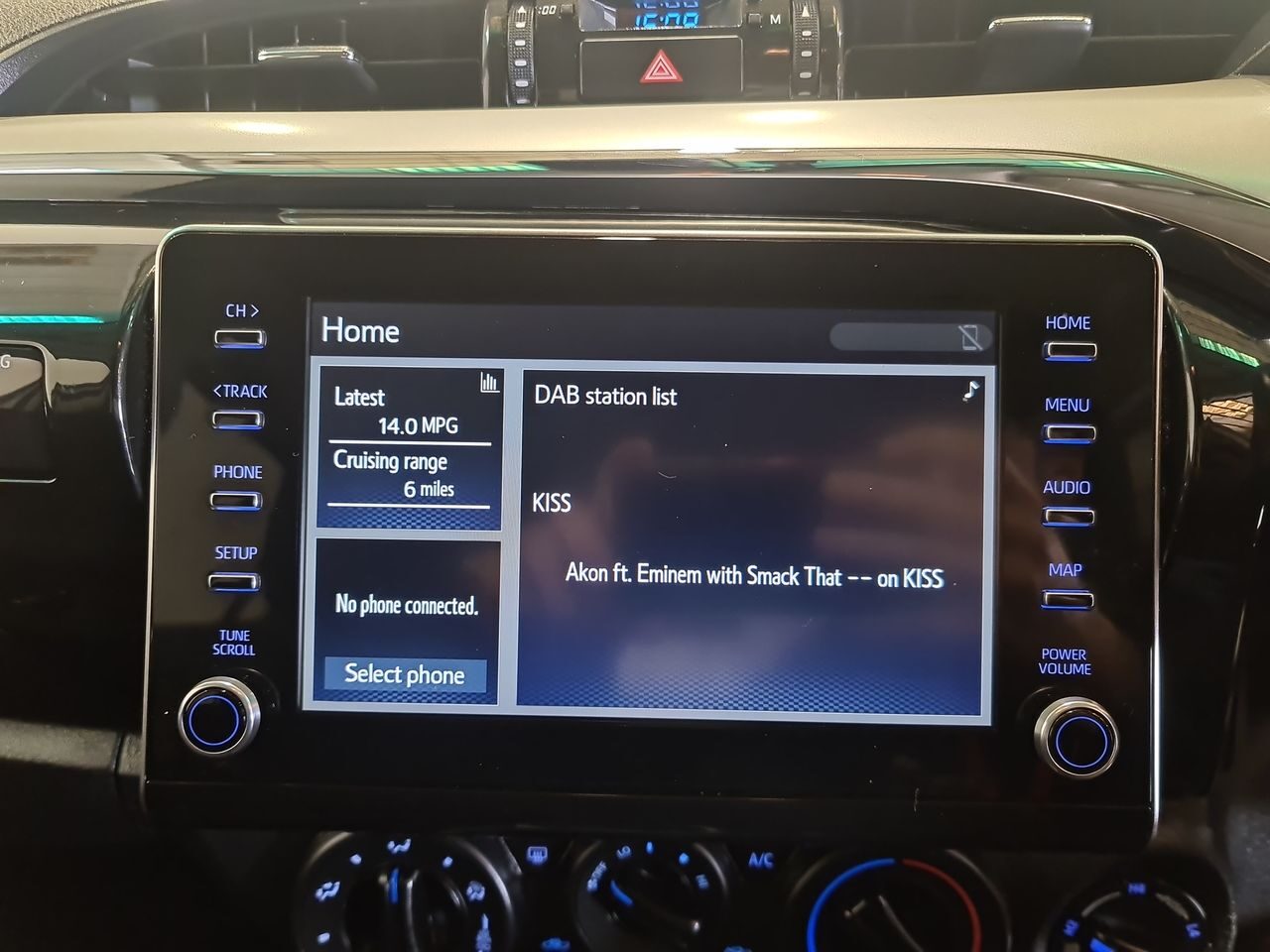 Used Toyota Hilux 2021 for sale - 77952128: Photo 25