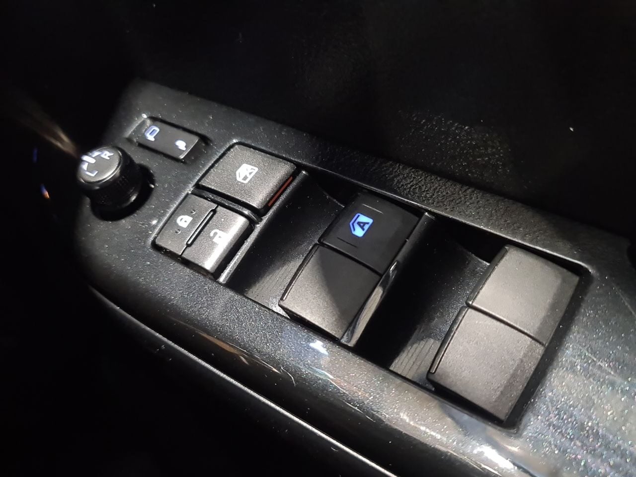 Used Toyota Hilux 2021 for sale - 77952128: Photo 27