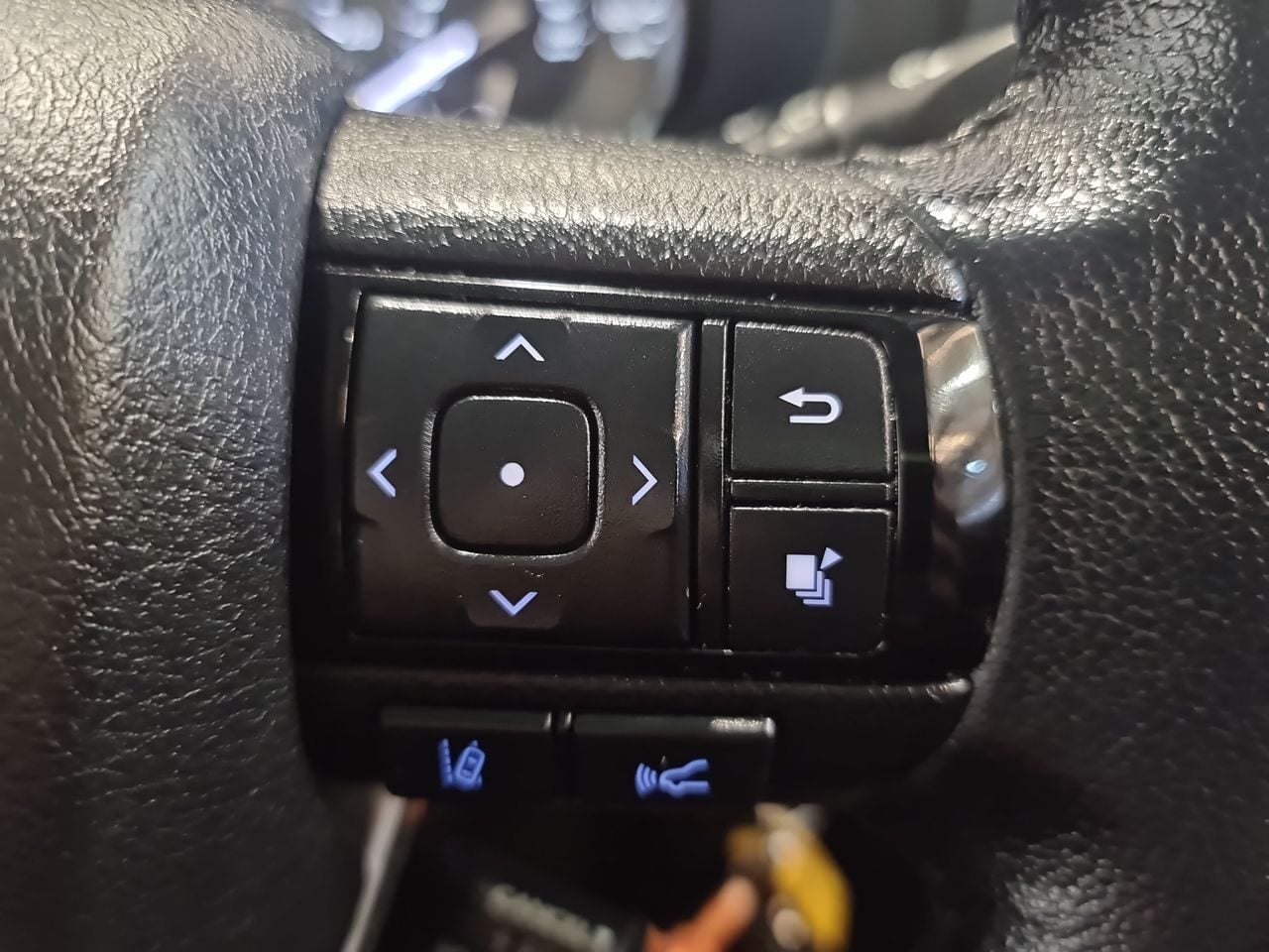 Used Toyota Hilux 2021 for sale - 77952128: Photo 30