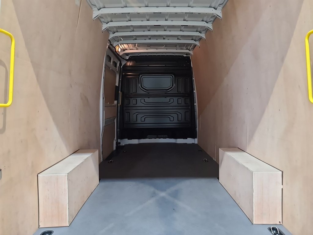 Used Volkswagen Crafter 2024 for sale - 76345318: Photo 18
