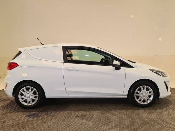 Used Ford Fiesta Van 2019 for sale - 75548941: Photo 11