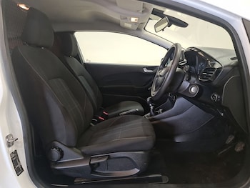 Used Ford Fiesta Van 2019 for sale - 75548941: Photo