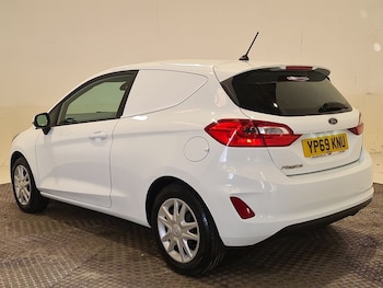 Used Ford Fiesta Van 2019 for sale - 75548941: Photo