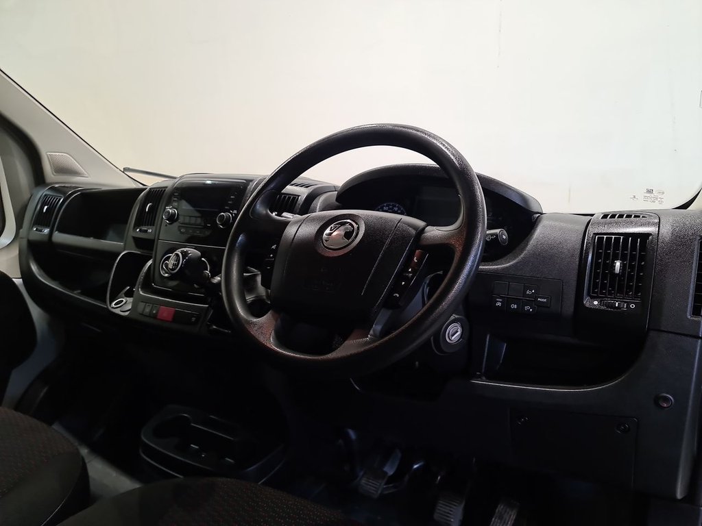 Used Vauxhall Movano 2022 for sale - 76389904: Photo 5