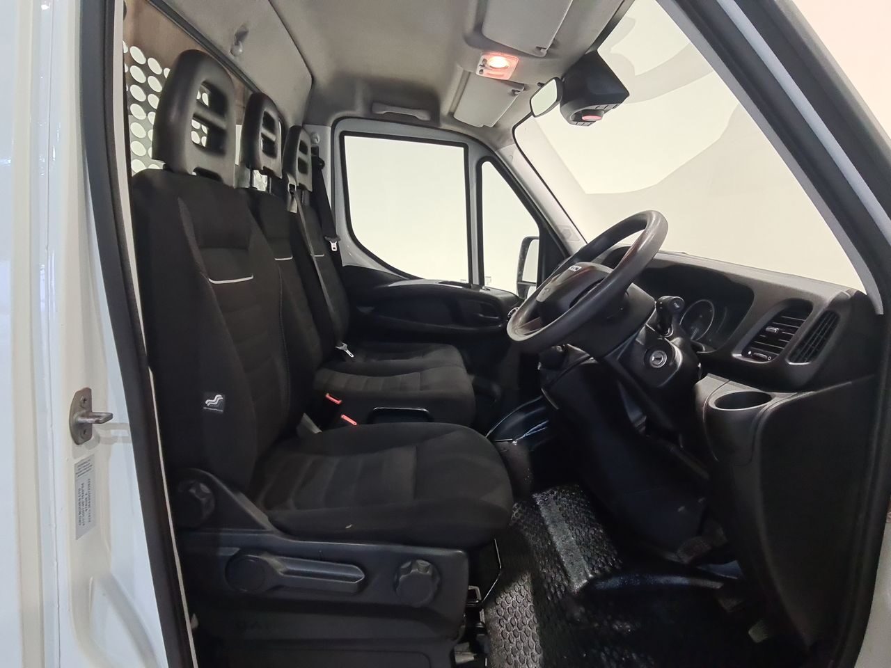 Used Iveco Daily 2023 for sale - 77952119: Photo 18