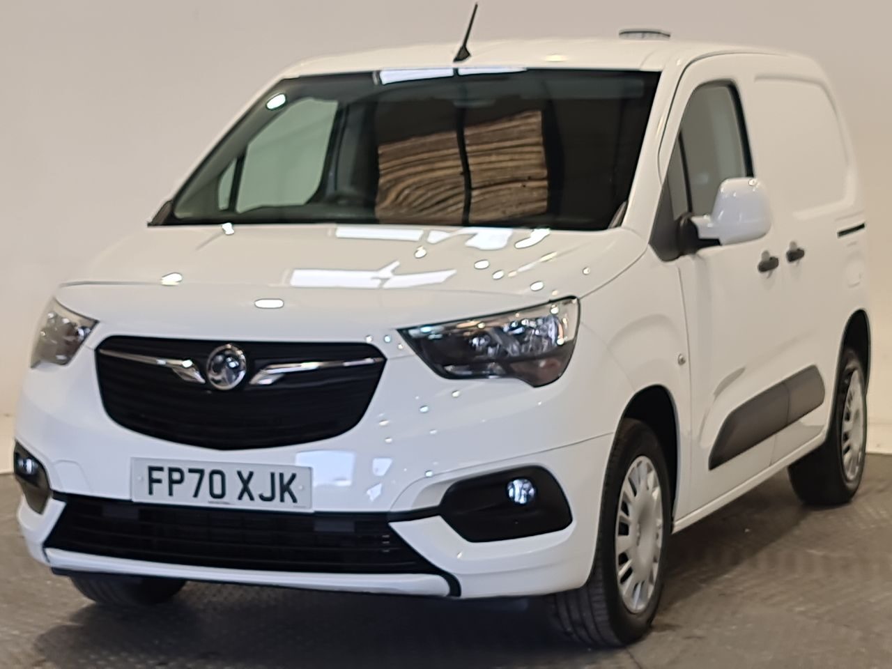 Used Vauxhall Combo 2020 for sale - 77997094: Photo 4