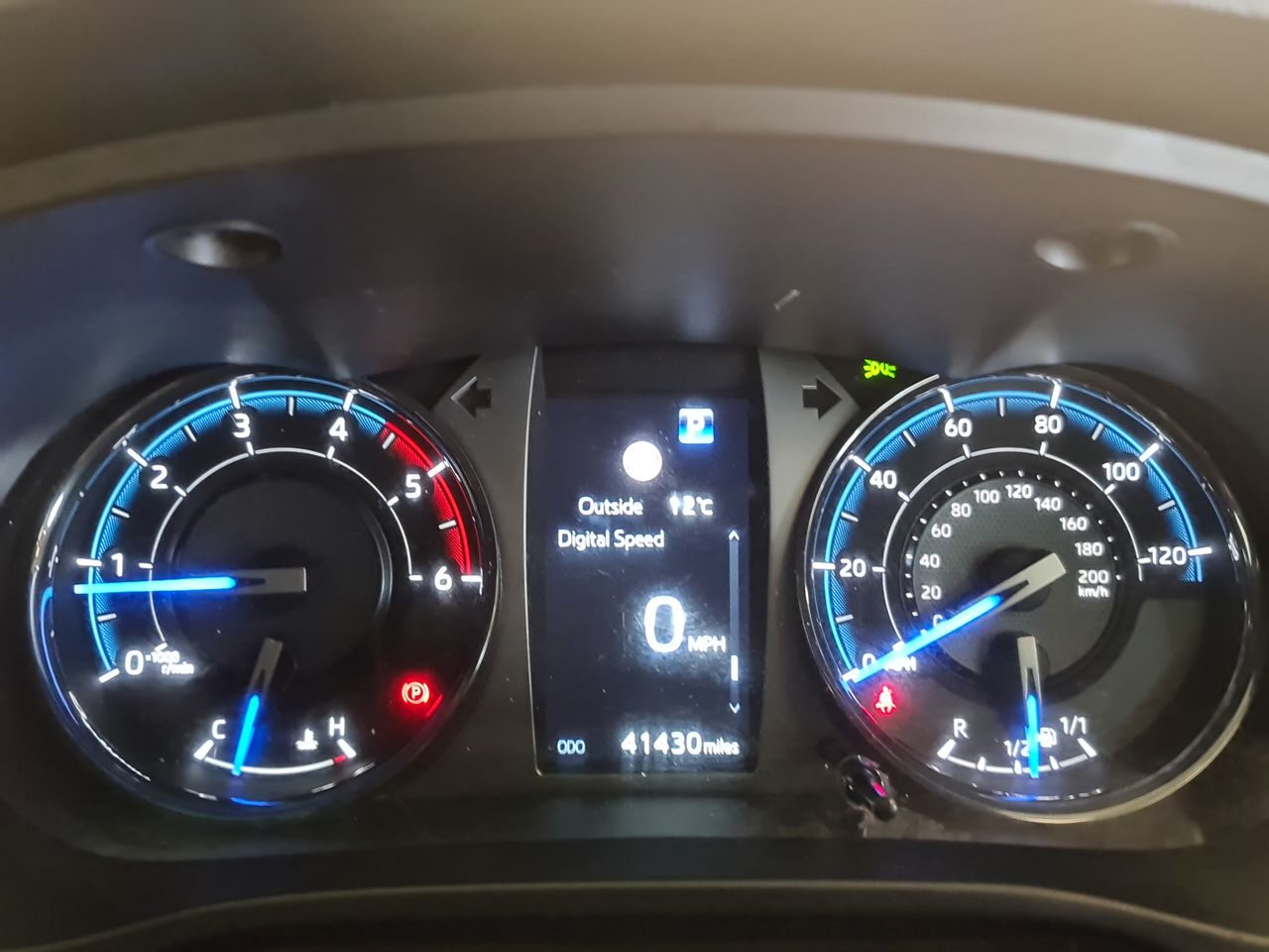 Used Toyota Hilux 2022 for sale - 77323525: Photo 28