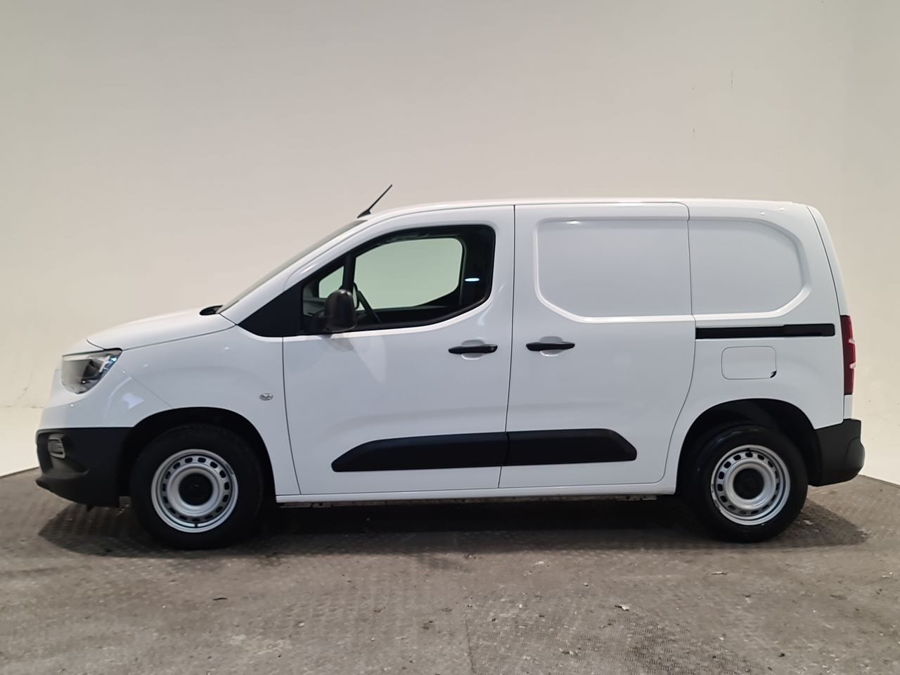 Used Vauxhall Combo 2021 for sale - 77617939: Photo 5
