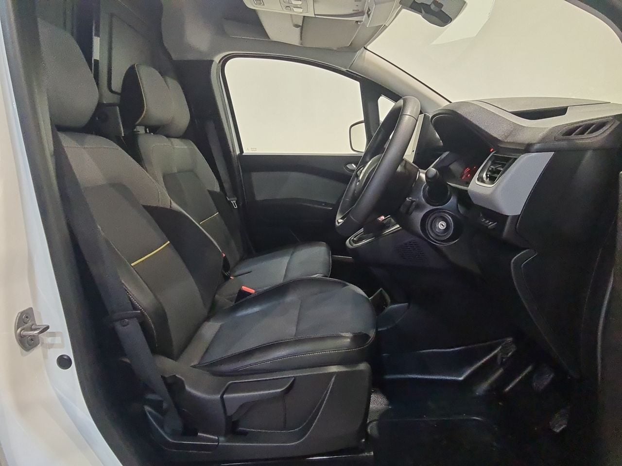 Used Renault Kangoo 2022 for sale - 77223178: Photo 19