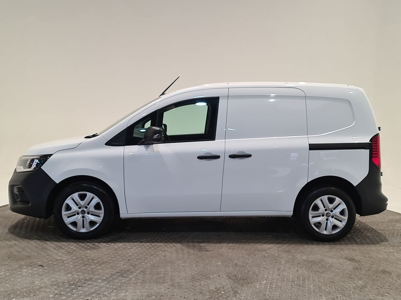 Used Renault Kangoo 2022 for sale - 77223178: Photo 5