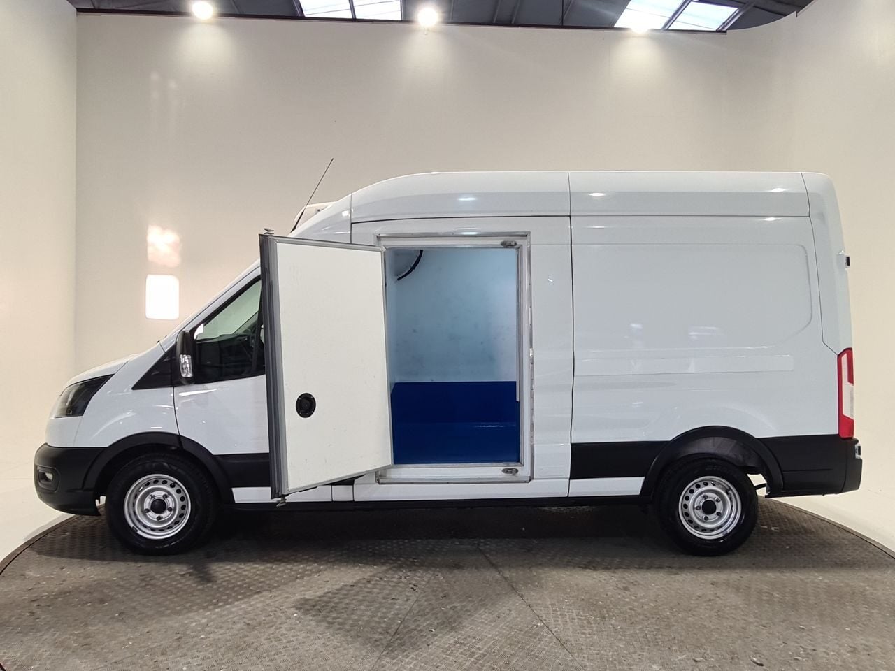 Used Ford Transit 2023 for sale - 77375875: Photo 10