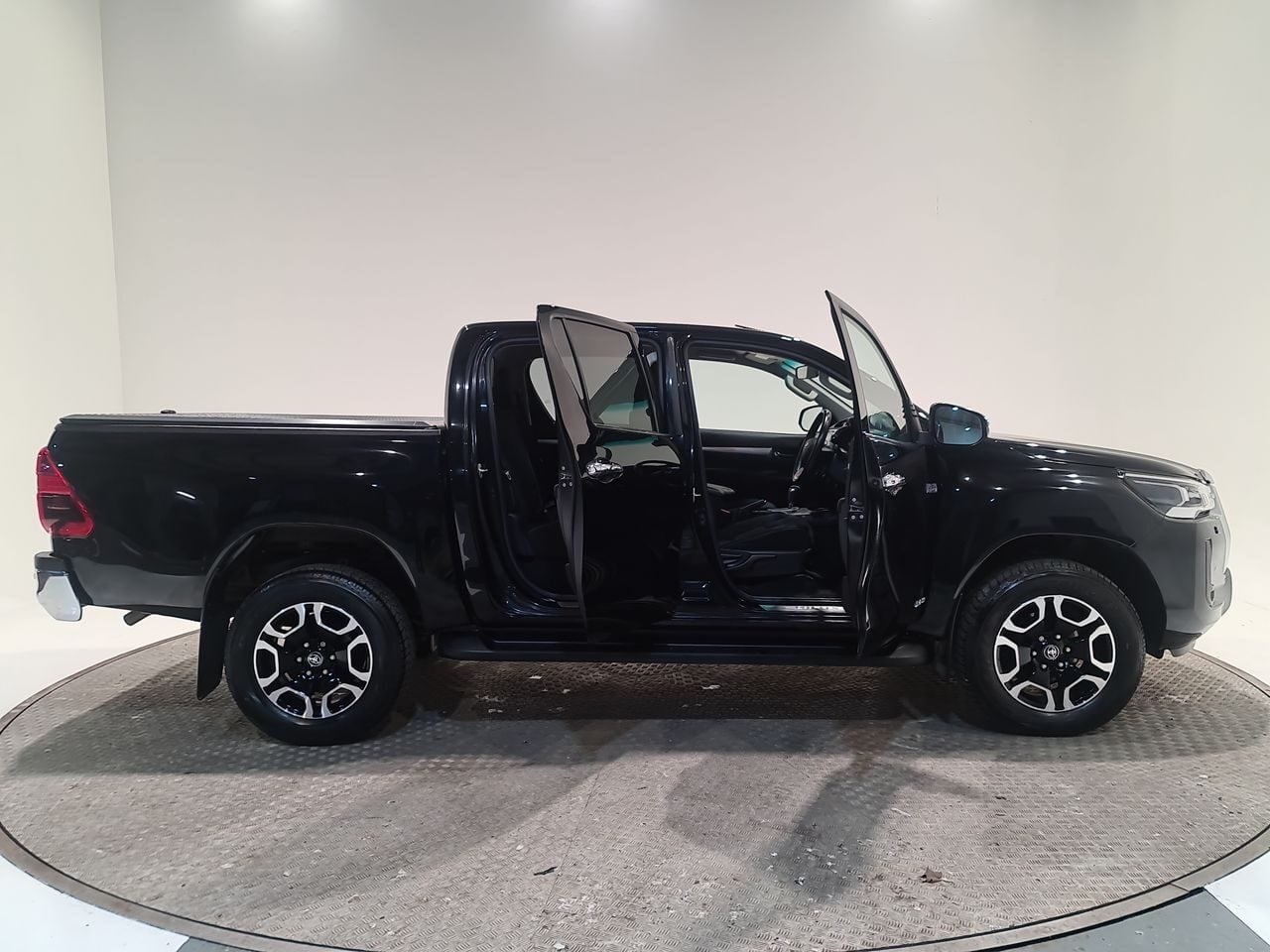 Used Toyota Hilux 2021 for sale - 76919864: Photo 19