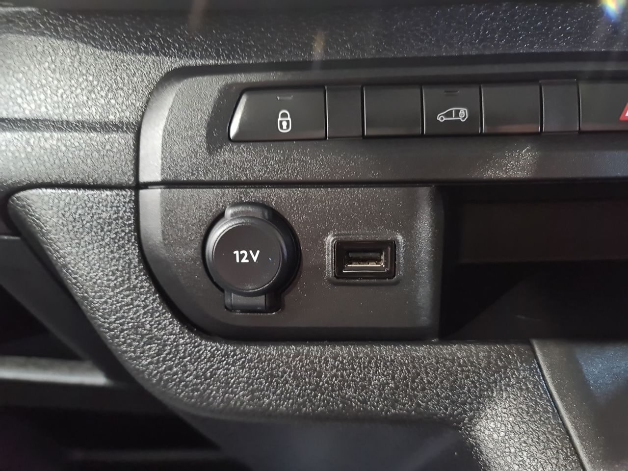 Used Peugeot Expert 2023 for sale - 76577152: Photo 31