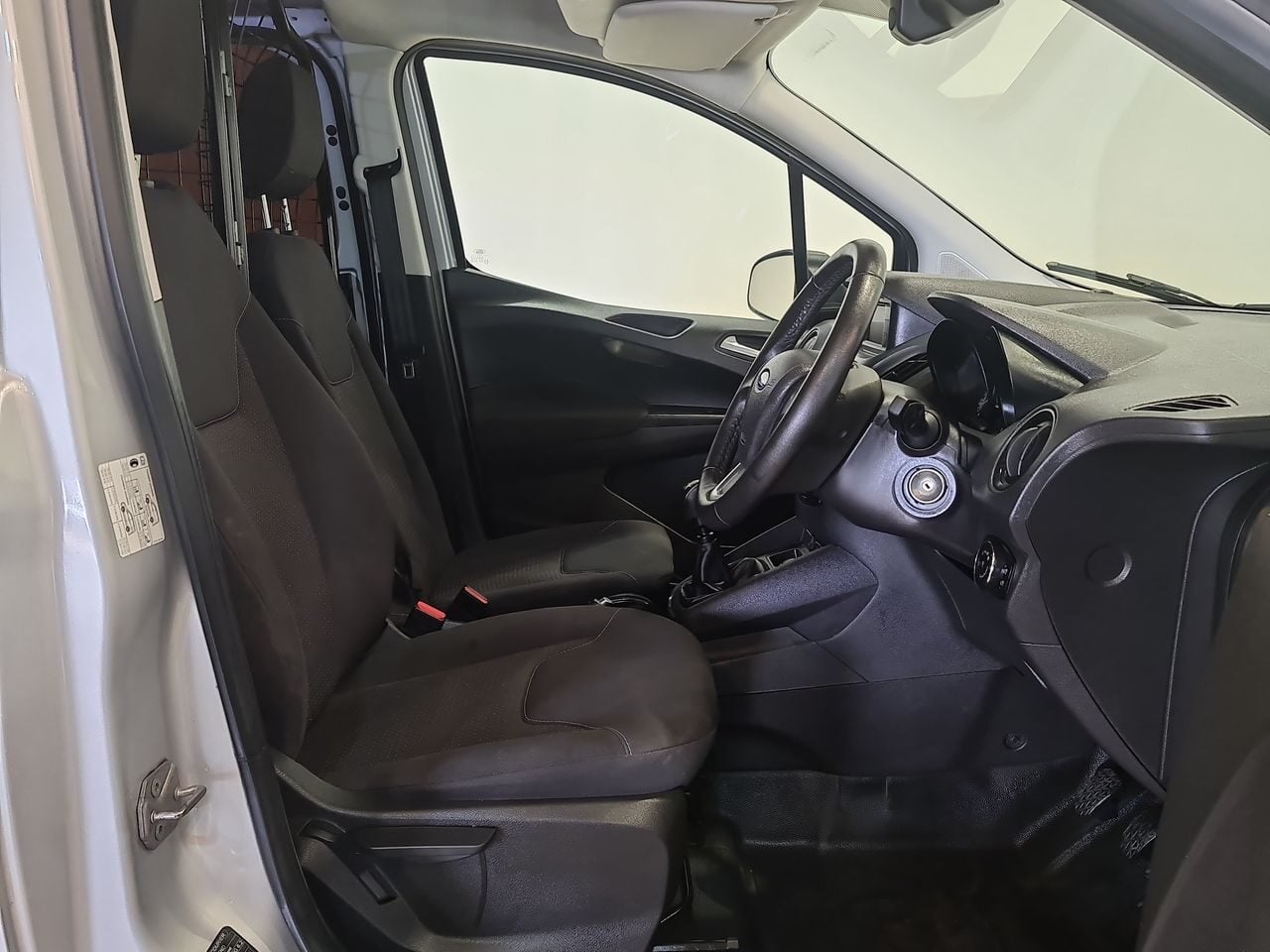 Used Ford Transit Courier 2020 for sale - 77790299: Photo 16