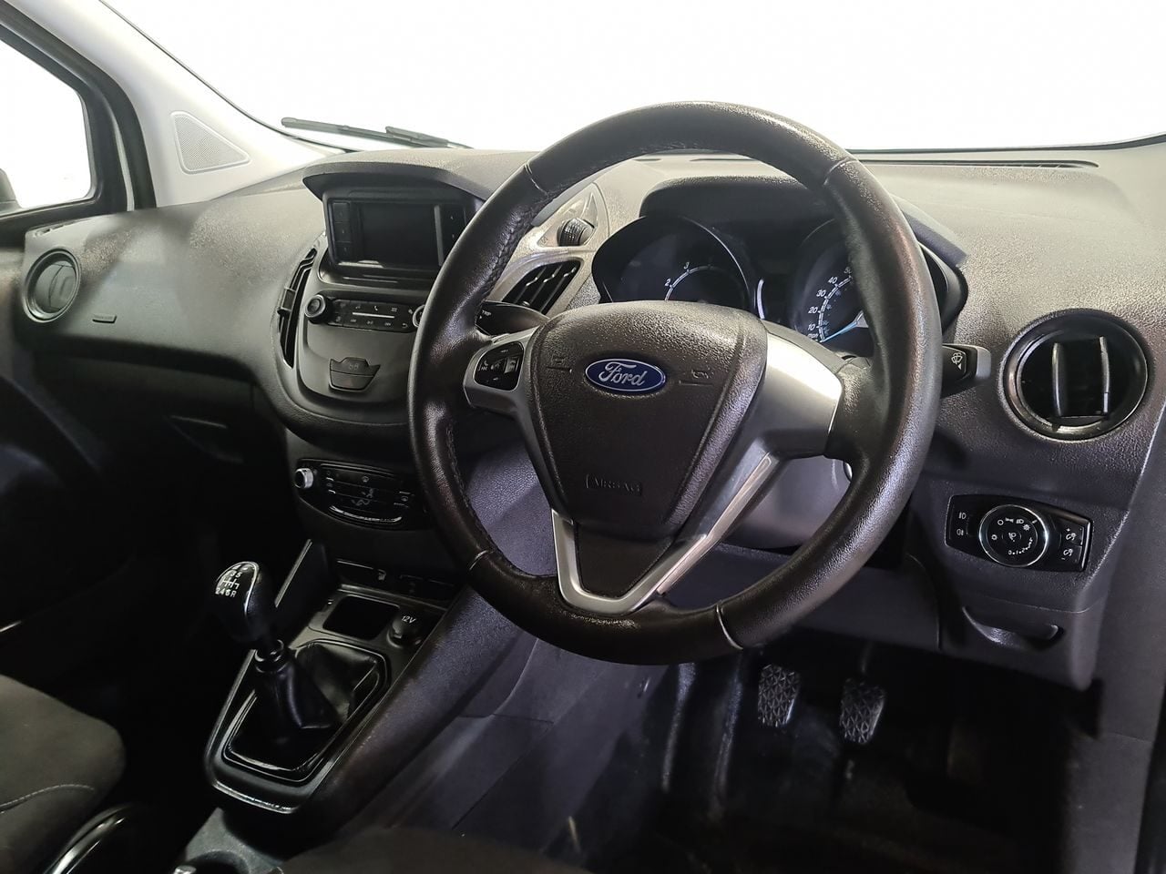 Used Ford Transit Courier 2020 for sale - 77790299: Photo 17