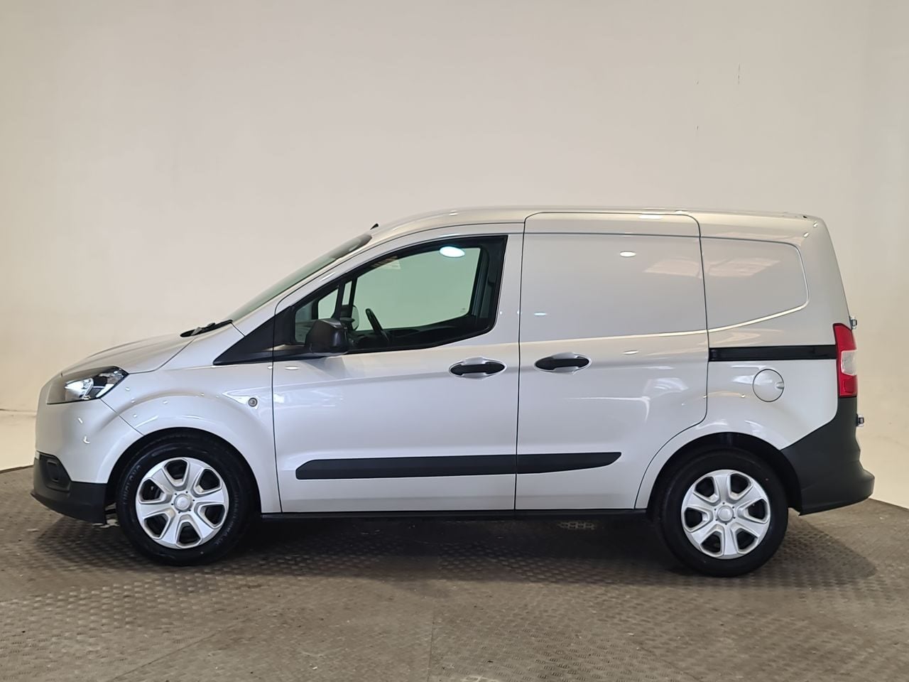 Used Ford Transit Courier 2020 for sale - 77790299: Photo 5
