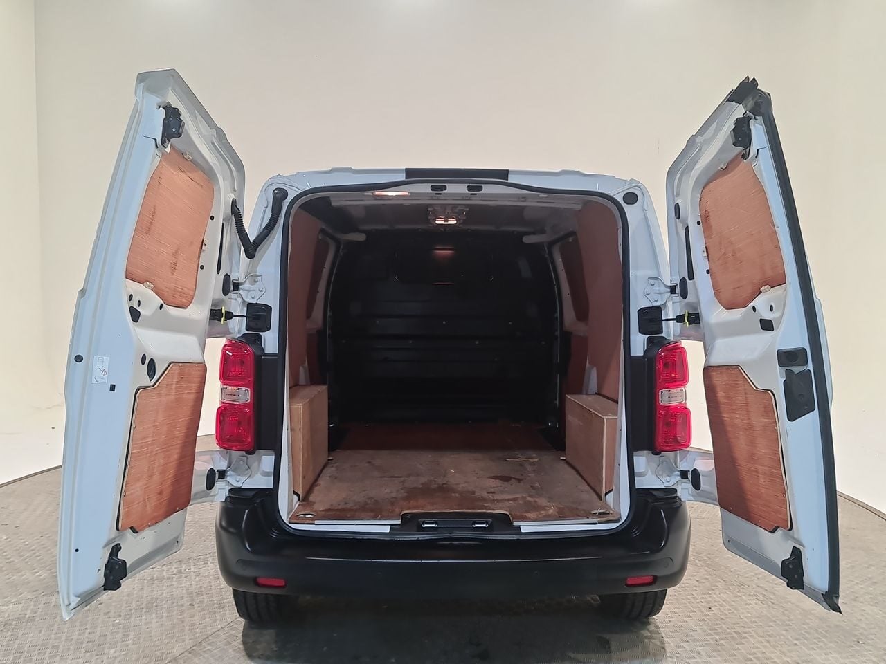 Used Citroen Dispatch 2023 for sale - 77662032: Photo 13