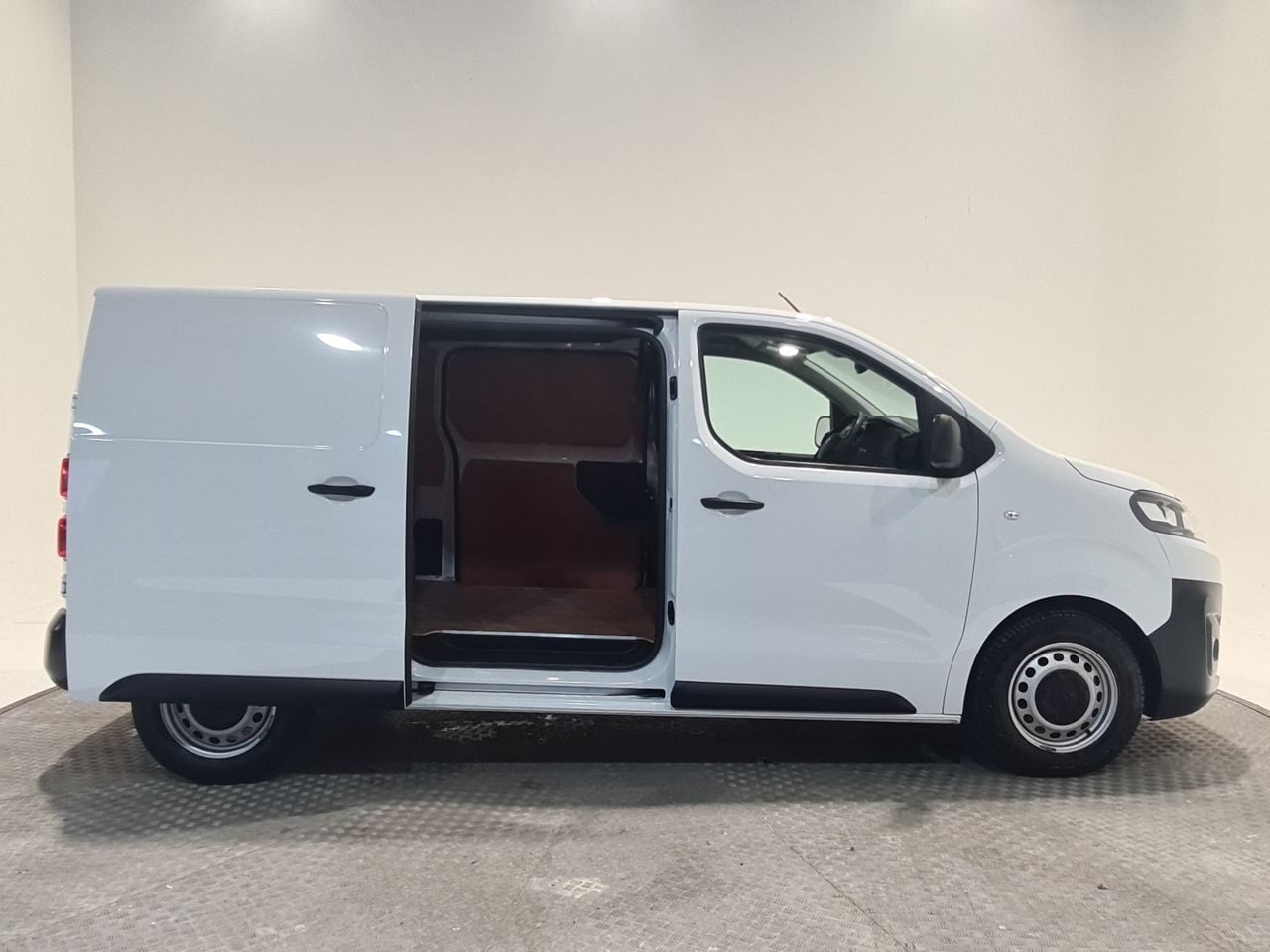 Used Citroen Dispatch 2023 for sale - 77662032: Photo 18