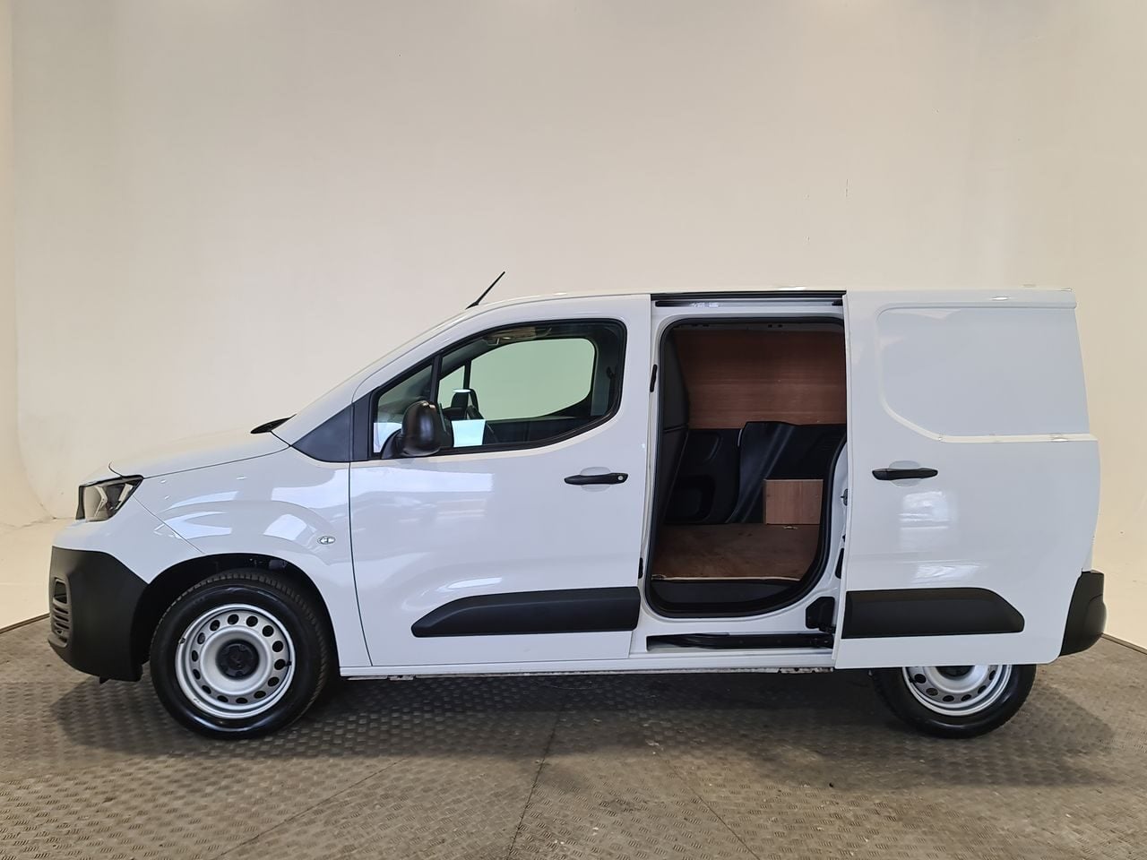 Used Peugeot Partner 2023 for sale - 77729182: Photo 9