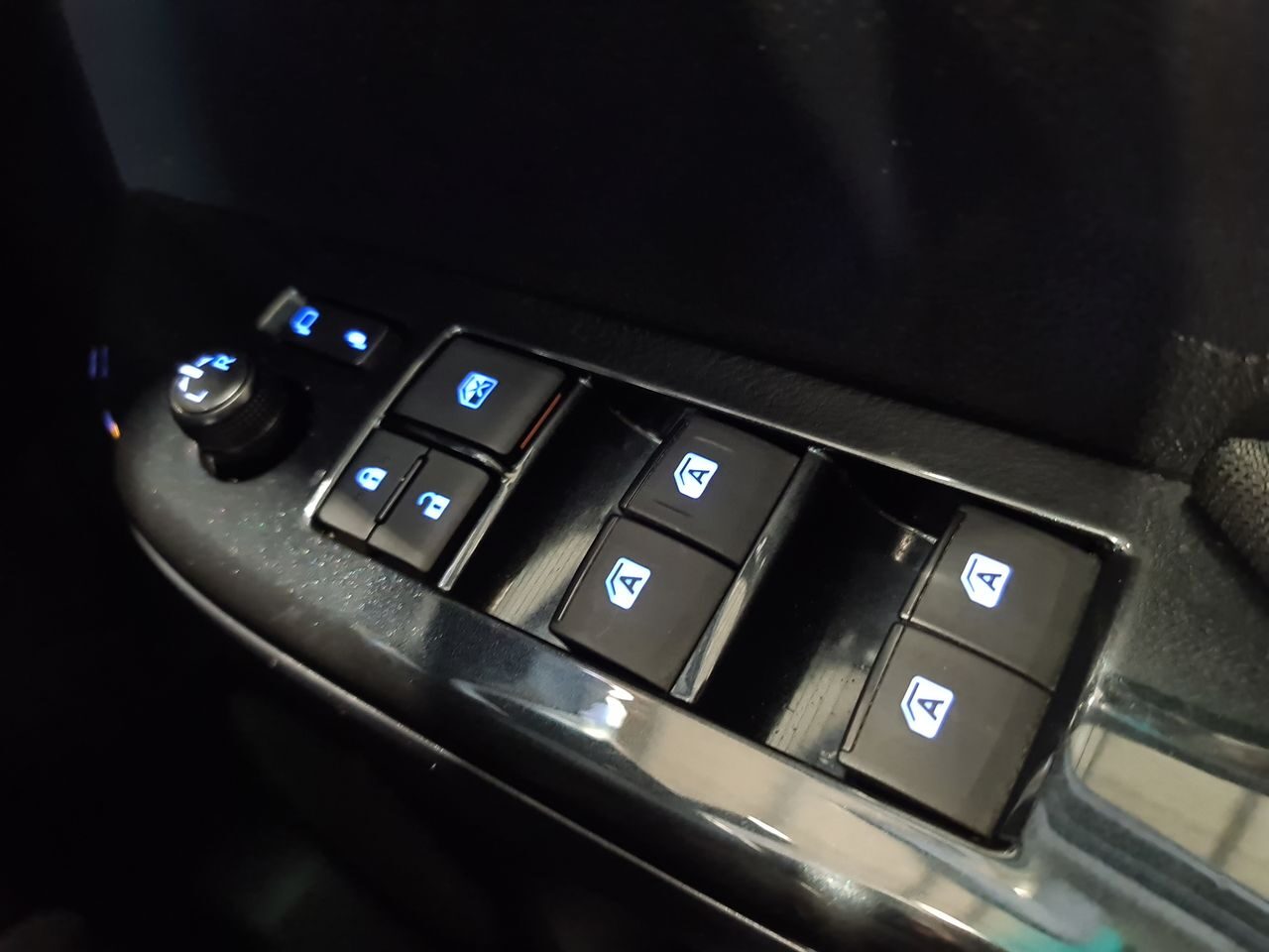 Used Toyota Hilux 2021 for sale - 77555963: Photo 29