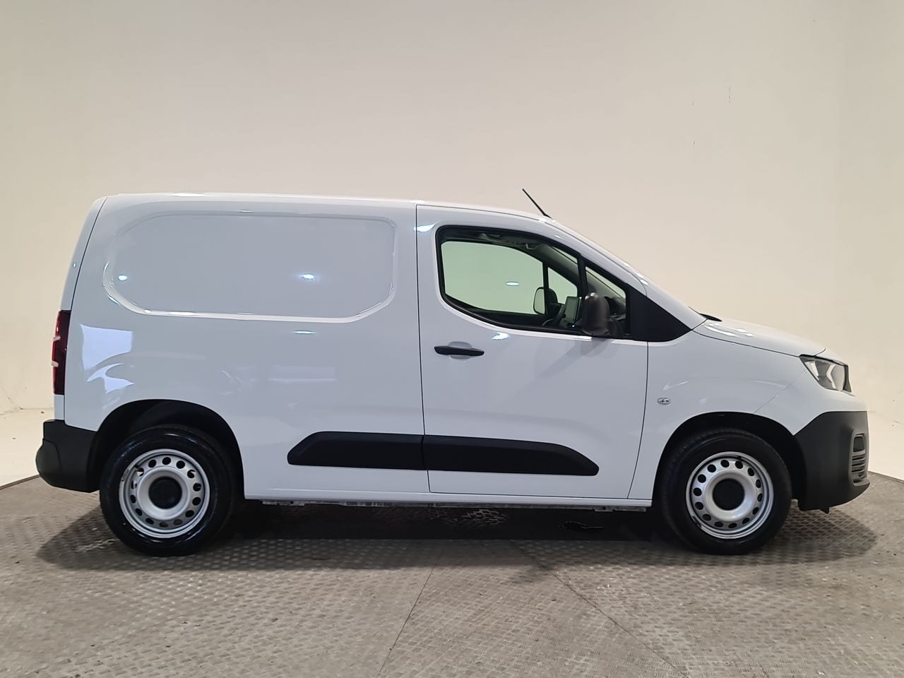 Used Peugeot Partner 2023 for sale - 77687454: Photo 16