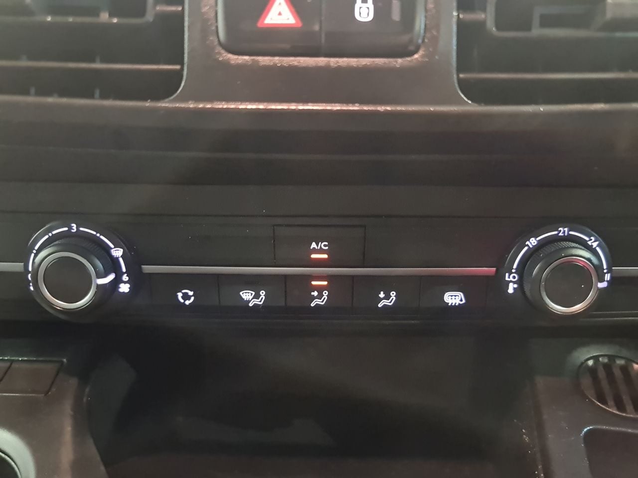 Used Peugeot Partner 2023 for sale - 77687454: Photo 22